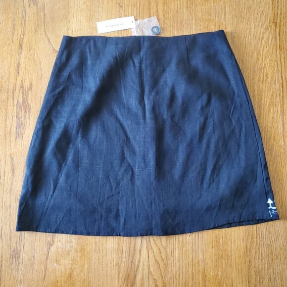 francesca's Beautiful BOHO Embroidered Linen Blend Skirt Size Med NWT - Picture 2 of 15